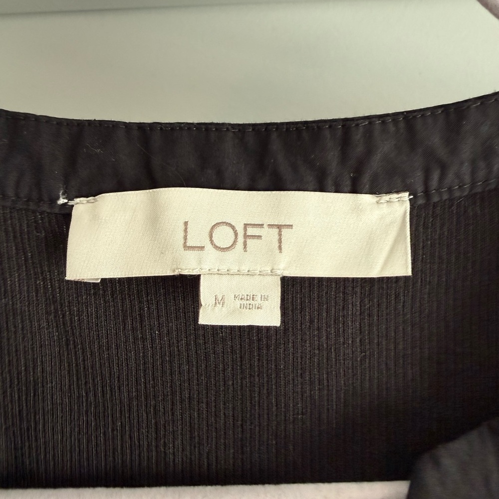 LOFT black puff sleeve ribbed Henley, size M - Picture 4 of 5